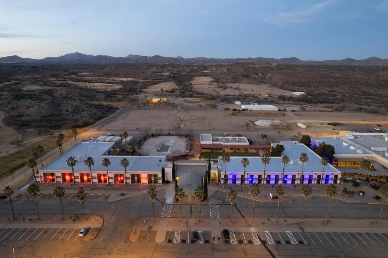 Apache Gold Resort Hotel & Casino Globe Kültér fotó